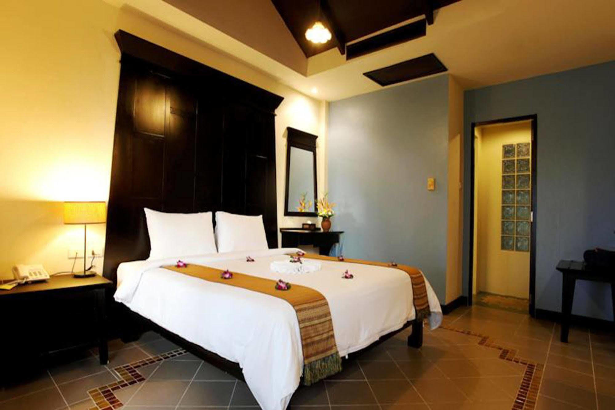 Patong Cottage Resort Exterior foto